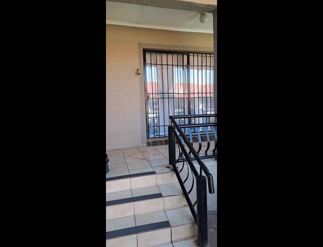 1 BEDROOM PROPERTY TO RENT IN GLENANDA